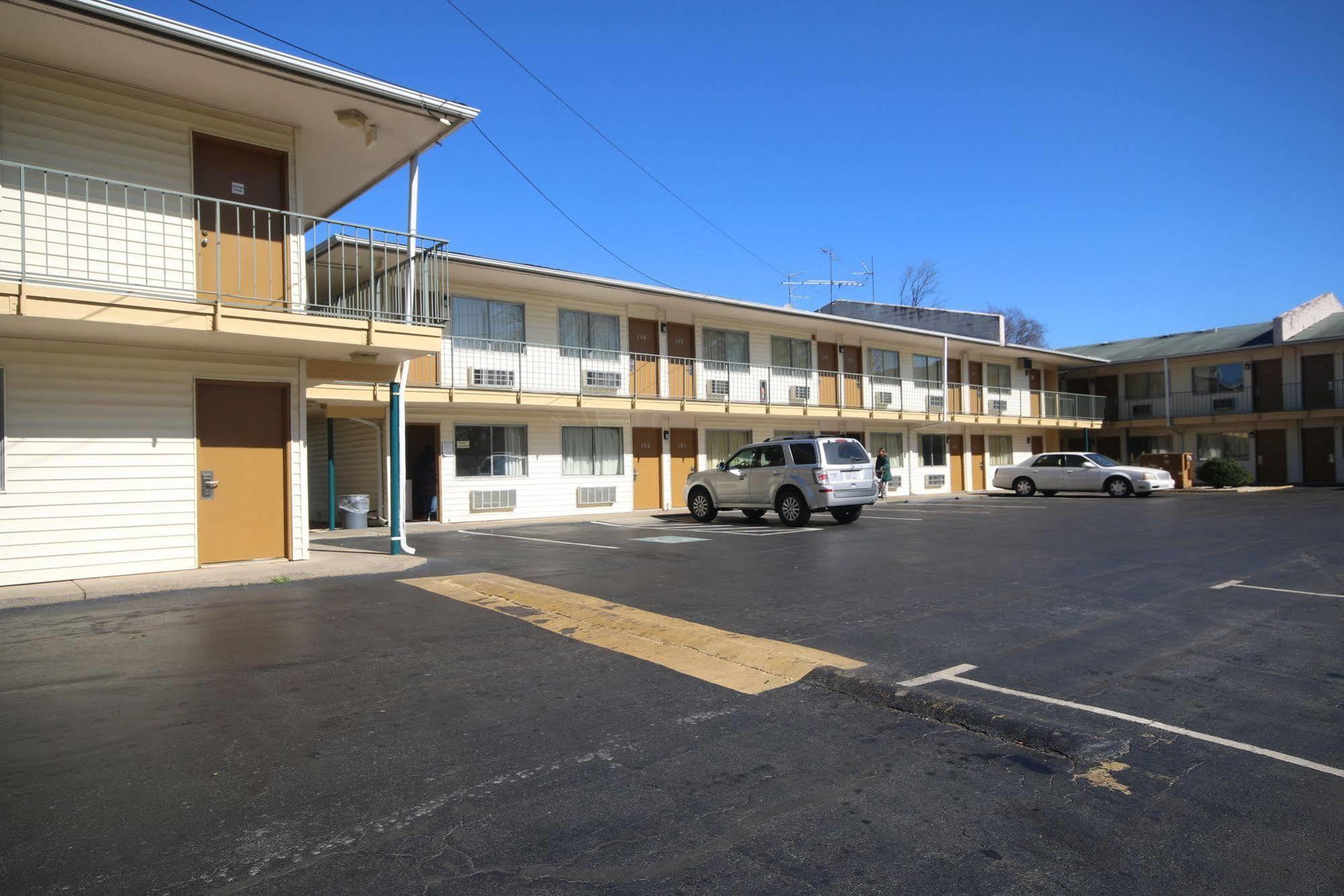 Royal Inn And Suites Charlotte Airport Exteriör bild