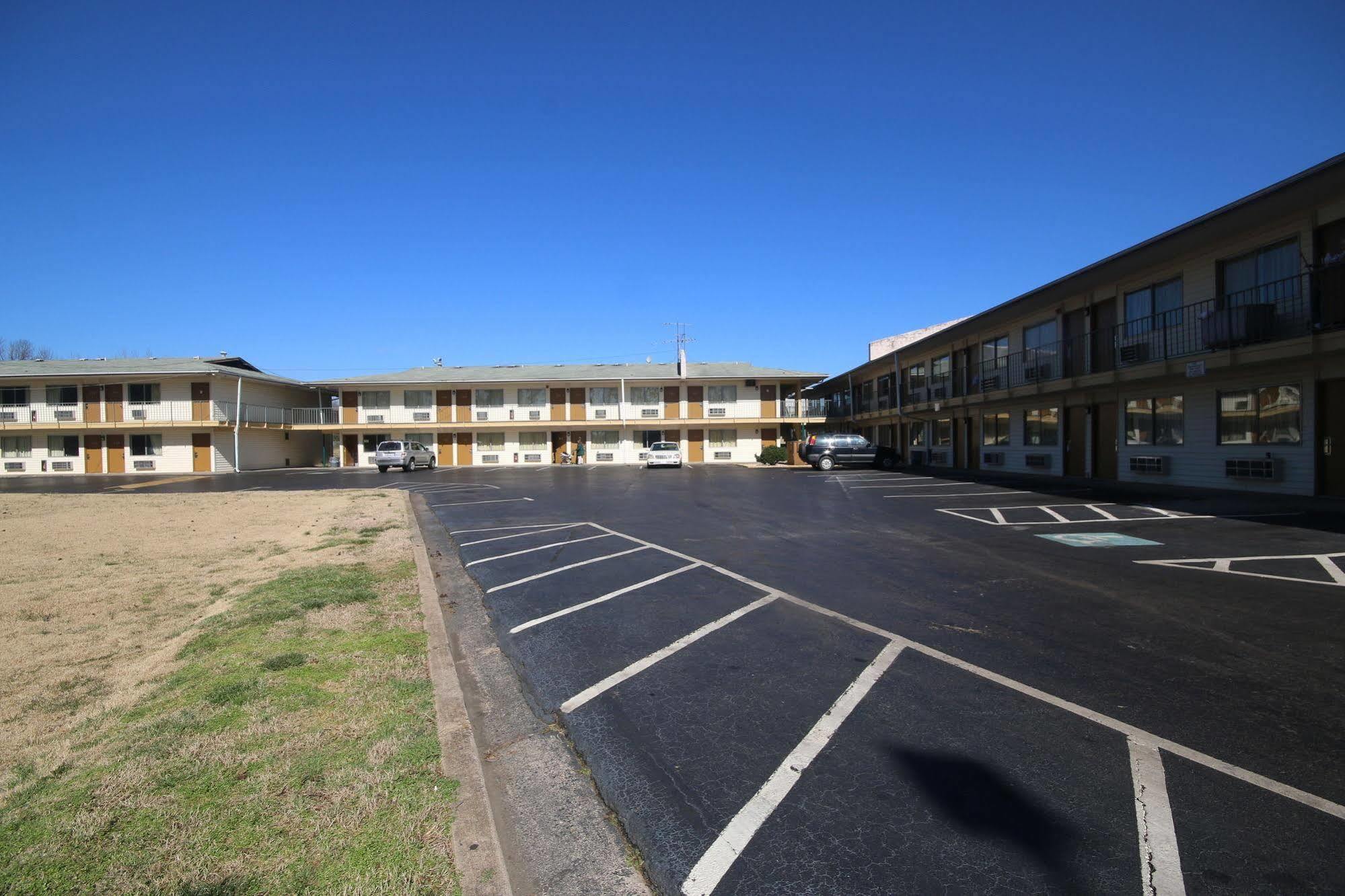 Royal Inn And Suites Charlotte Airport Exteriör bild